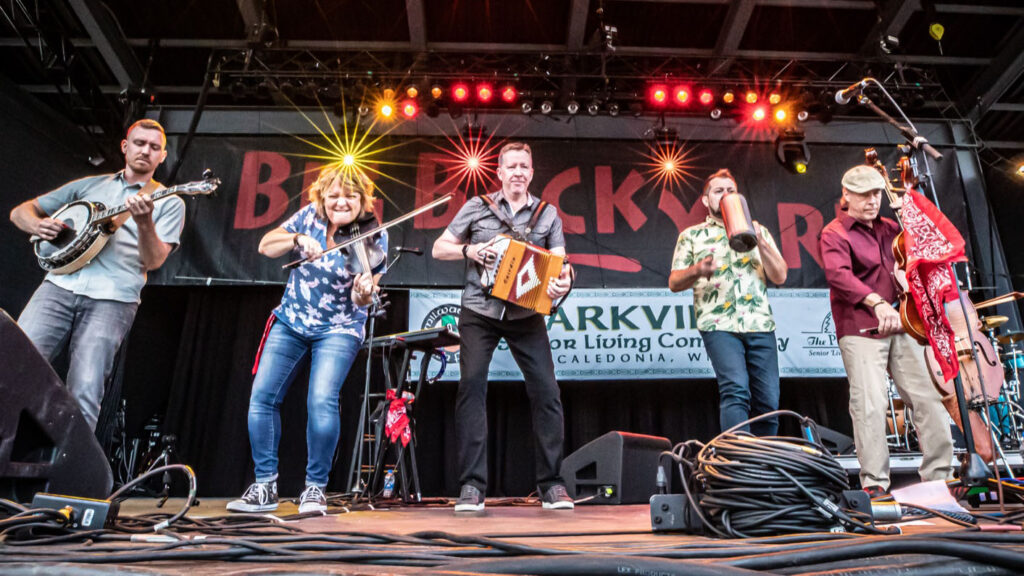 20220800 MKEIrishFest LoRez 16x9 cTimReilly 1